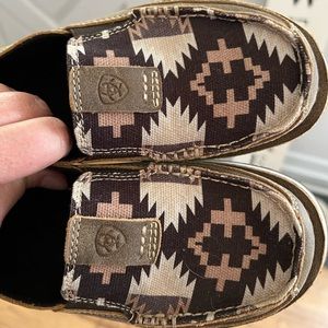 Size 6 womens Ariat loafers